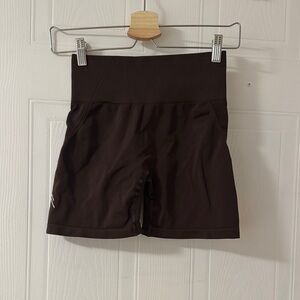 Effortless Seamless Short